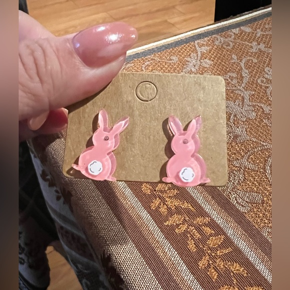 Jewelry - Bunny acrylic earrings